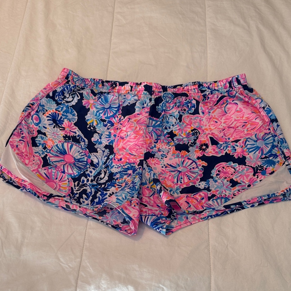 Lilly Pulitzer Luxletic Ocean Trail Shorts size Large High Tide Navy